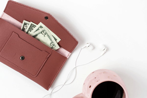 examples of affiliate marketing success for mom bloggers